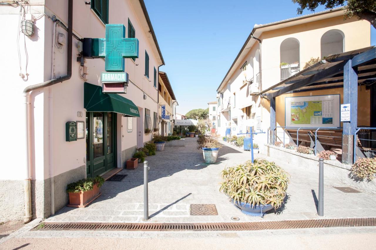 Appartamenti in Via del Mare a Procchio Procchio  Esterno foto